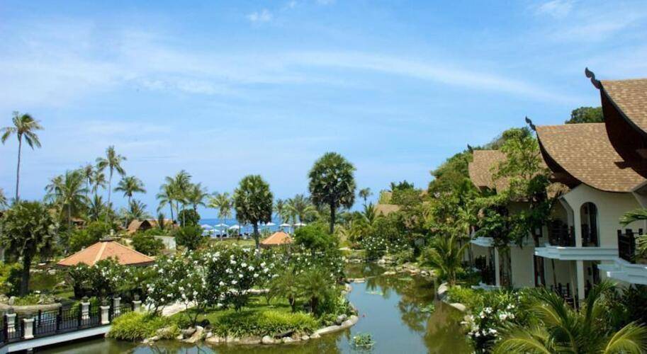 Rawi Warin Resort & Spa