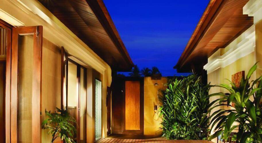 Rawi Warin Resort & Spa