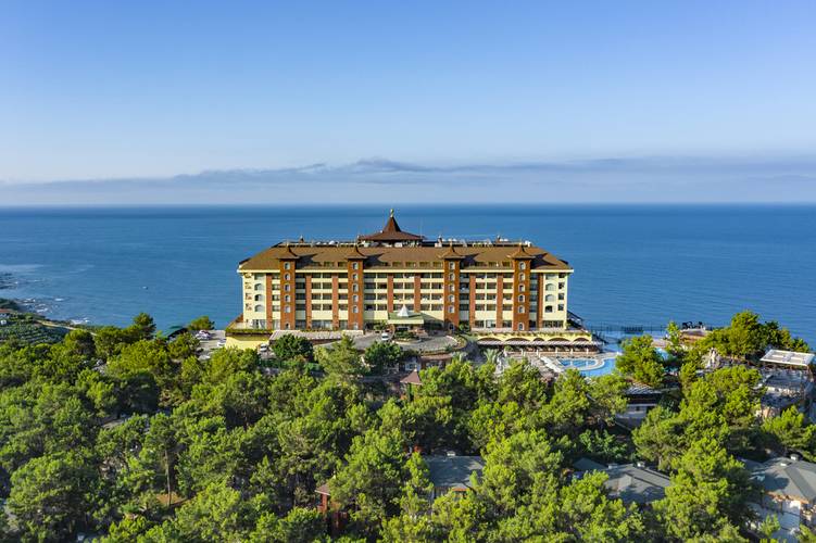 Utopia World Hotel
