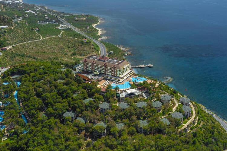 Utopia World Hotel