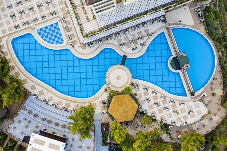 Utopia World Hotel
