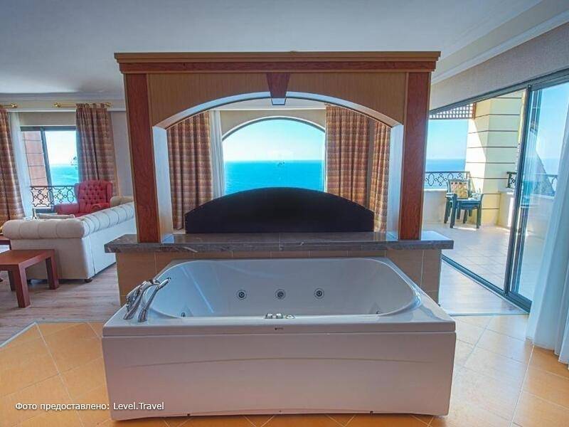 Фотография Utopia World Hotel