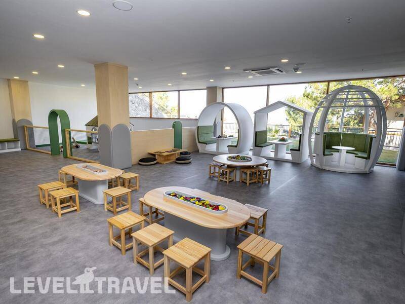 Фотография Utopia World Hotel