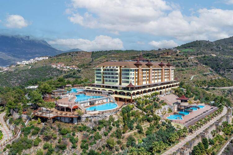 Utopia World Hotel