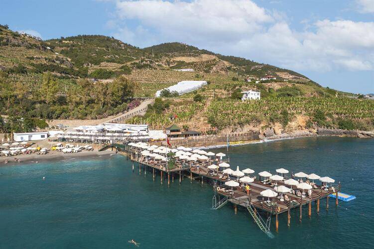 Utopia World Hotel