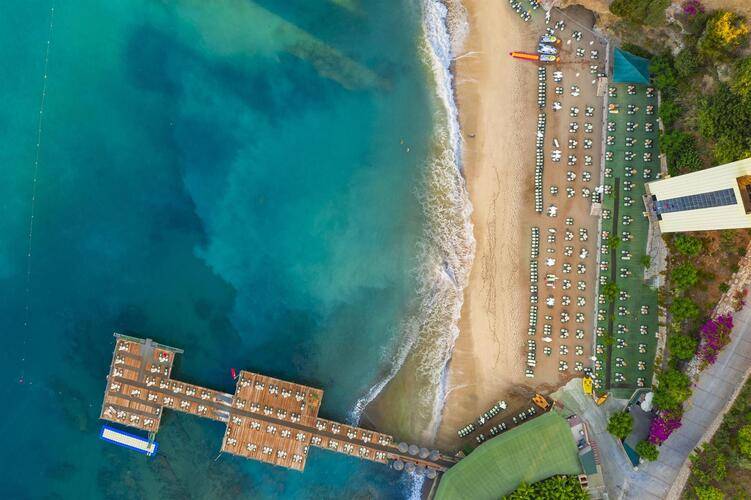 Utopia World Hotel