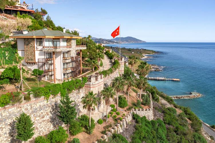 Utopia World Hotel