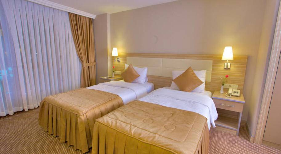 Grand Emin Hotel