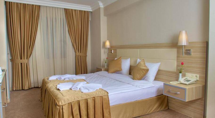 Grand Emin Hotel