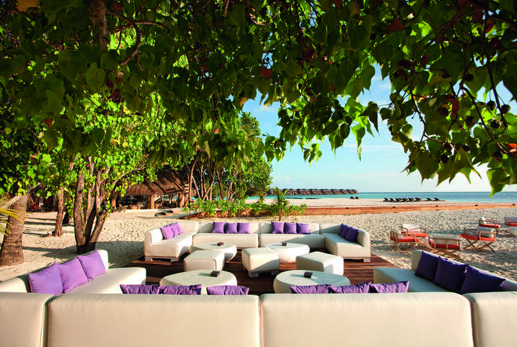 Constance Moofushi Resort