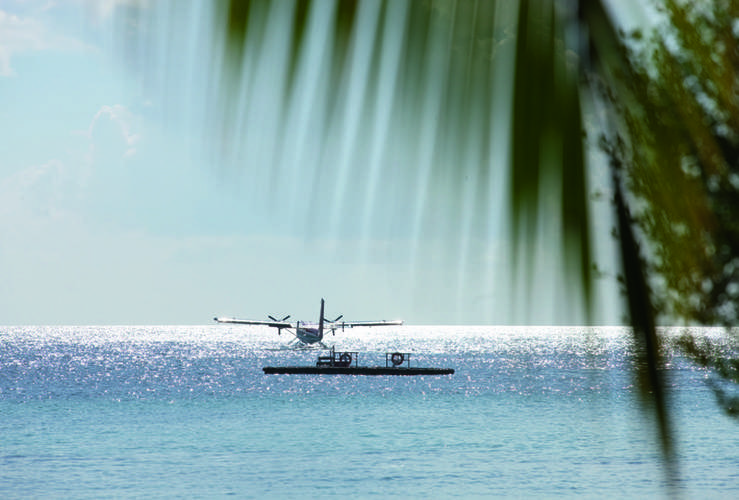Constance Moofushi Resort