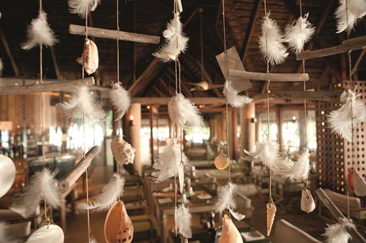 Constance Moofushi Resort