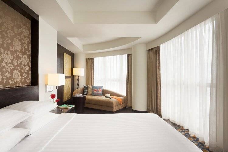 Jen Male Hotel (Ex. Traders)