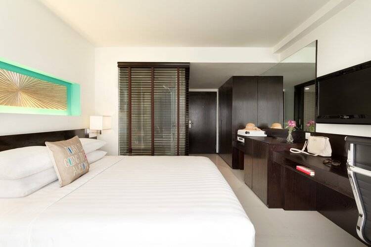 Jen Male Hotel (Ex. Traders)