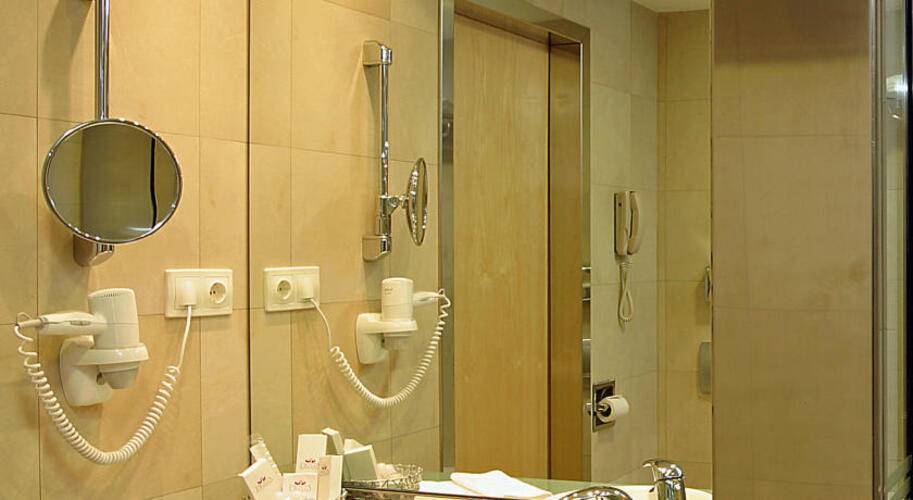 Ayre Hotel Caspe — фото 9