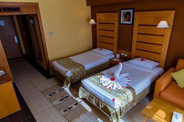 Golden Beach Resort (Ex. Movie Gate Hurghada)
