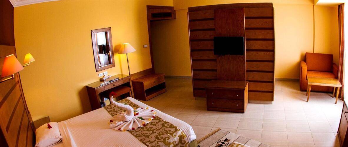 Golden Beach Resort (Ex. Movie Gate Hurghada)