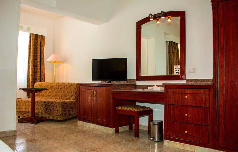 Golden Beach Resort (Ex. Movie Gate Hurghada)