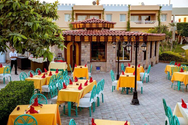 Golden Beach Resort (Ex. Movie Gate Hurghada)