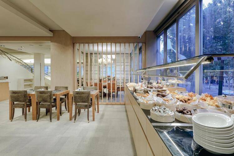 Hesperia Presidente Hotel — фото 11