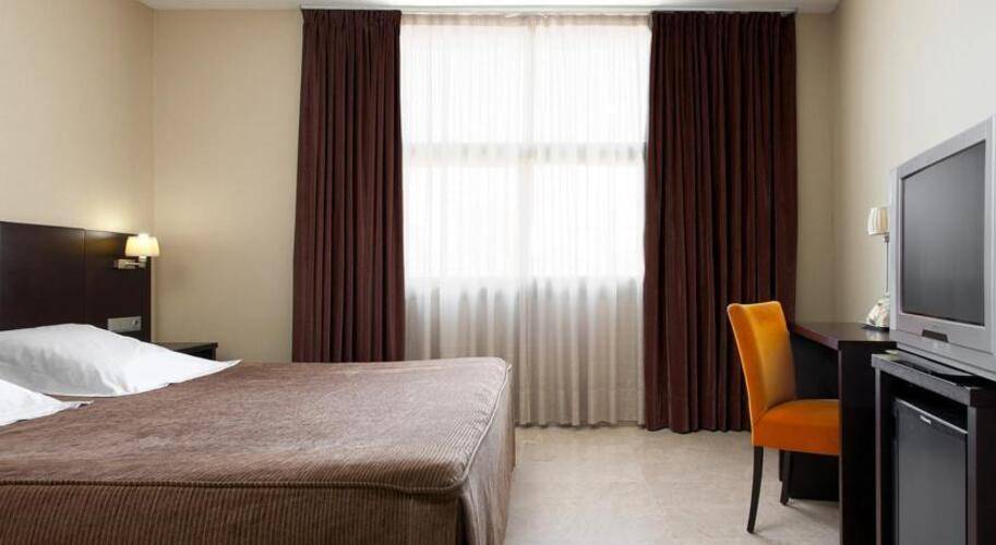 Hesperia Del Port Hotel — фото 6