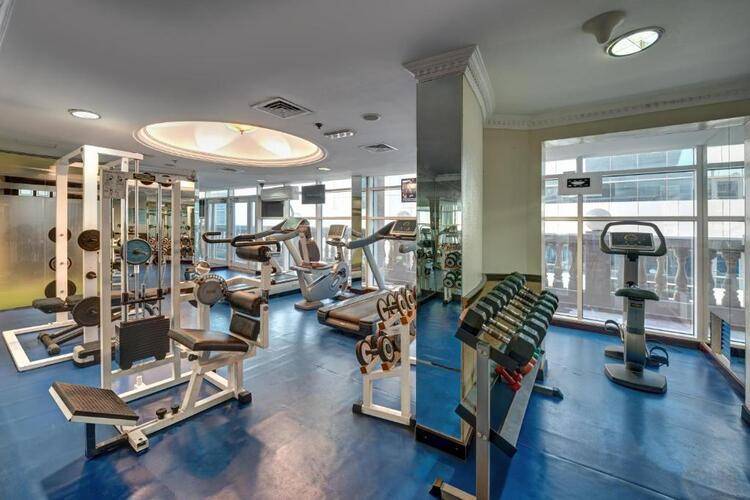 Sunday Mega Hotel Sheikh Zayed Road Near Difc (Ex. Emirates Grand Hotel)