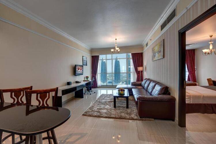 Sunday Mega Hotel Sheikh Zayed Road Near Difc (Ex. Emirates Grand Hotel)