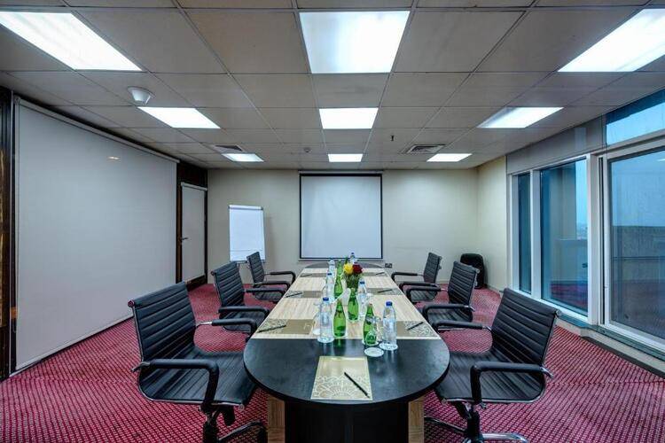 Sunday Mega Hotel Sheikh Zayed Road Near Difc (Ex. Emirates Grand Hotel)