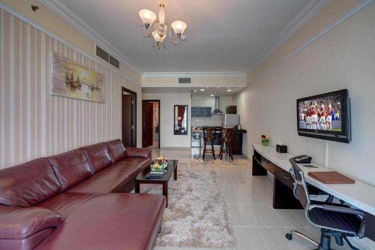 Sunday Mega Hotel Sheikh Zayed Road Near Difc (Ex. Emirates Grand Hotel)