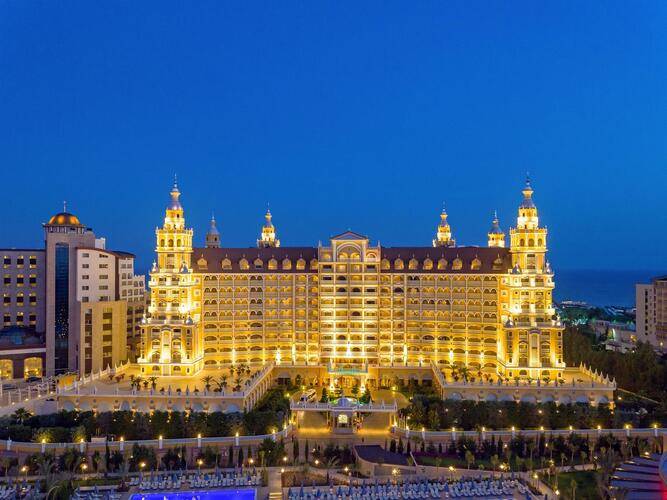 Royal Holiday Palace Hotel