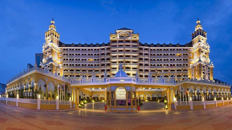 Royal Holiday Palace Hotel