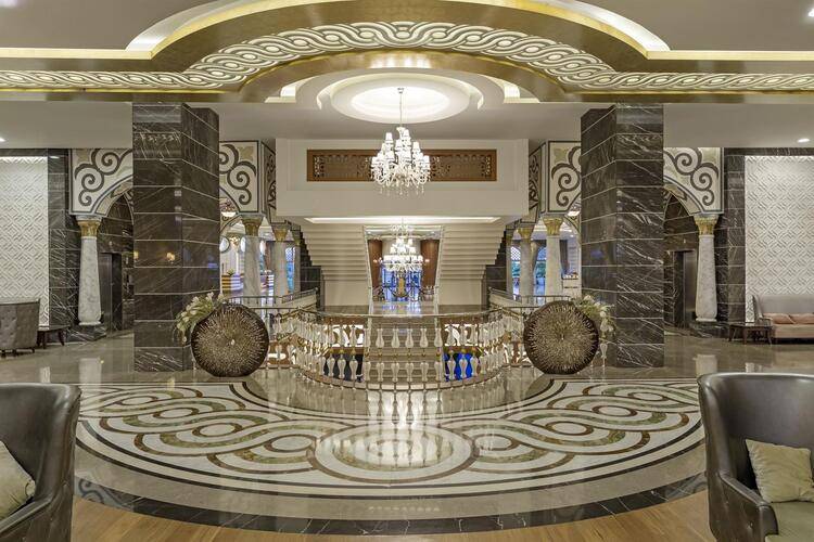 Royal Holiday Palace Hotel