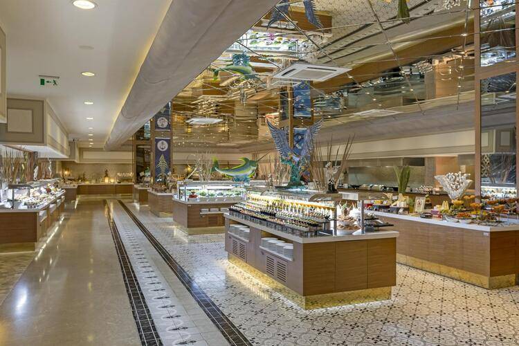 Royal Holiday Palace Hotel