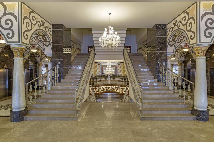 Royal Holiday Palace Hotel