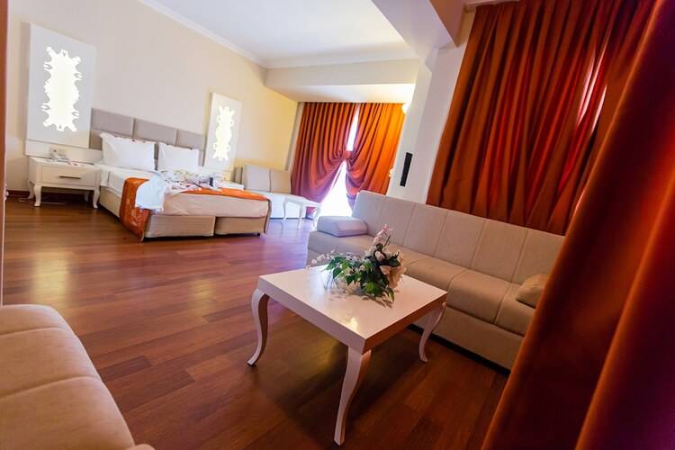 Grand Mir Amor Hotel