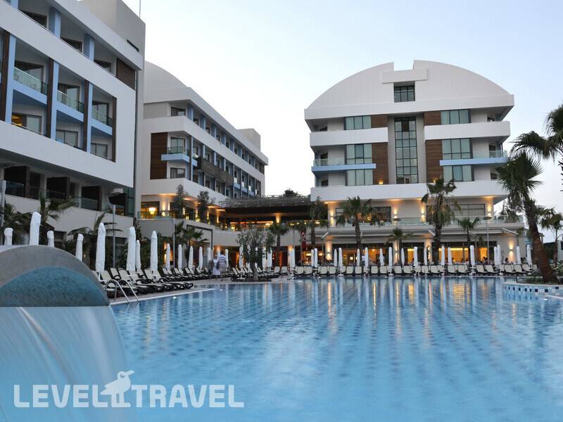 Фотография Port Side Resort Hotel