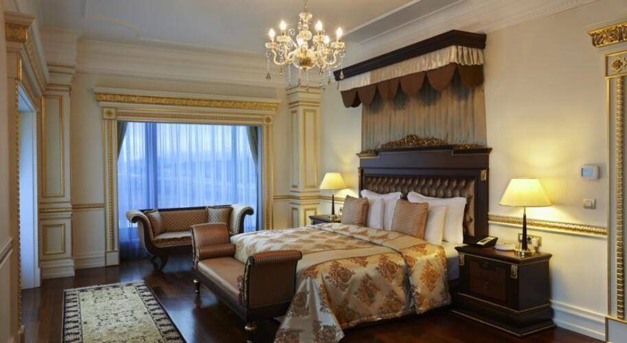 Crowne Plaza Istanbul Asia Hotel