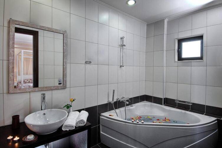 Eva Mare Hotel & Suites