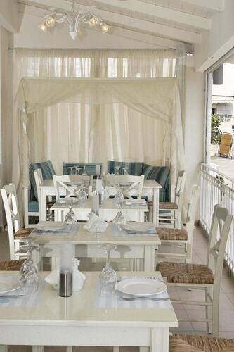 Eva Mare Hotel & Suites