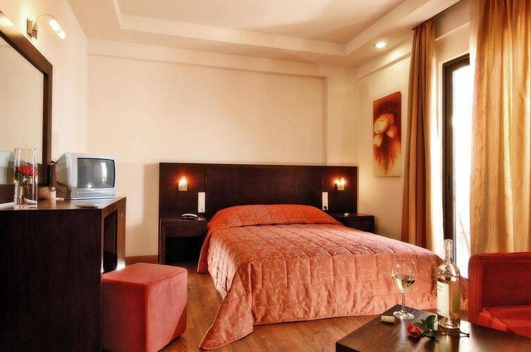 Eva Mare Hotel & Suites