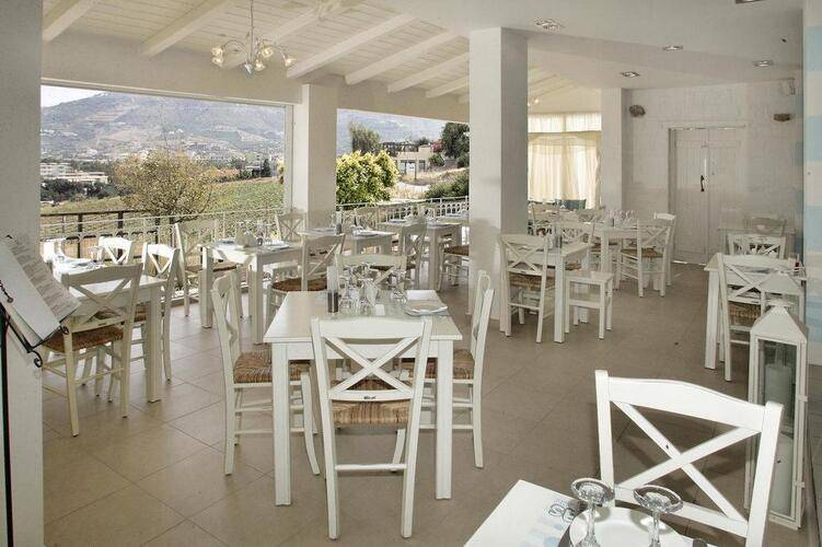 Eva Mare Hotel & Suites