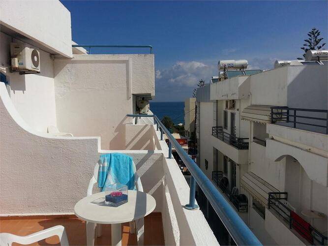 Iro Hotel