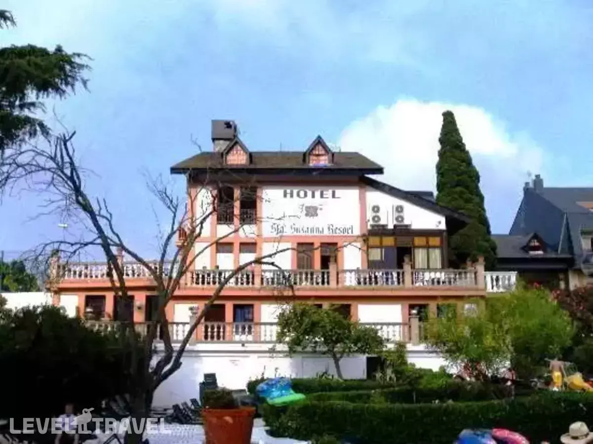 Santa Susanna Resort