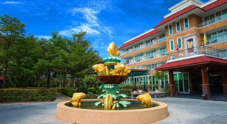 R-Mar Resort & Spa
