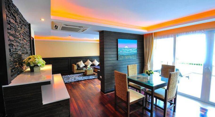 R-Mar Resort & Spa