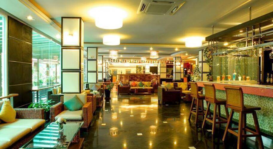 R-Mar Resort & Spa