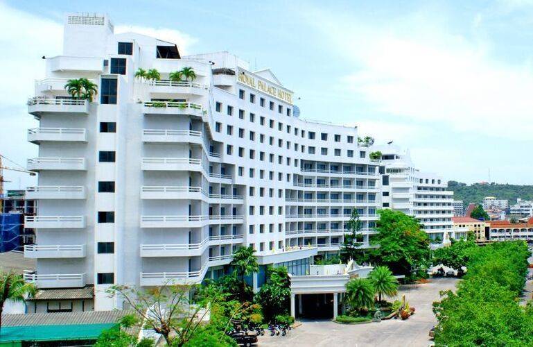 Royal Palace Hotel
