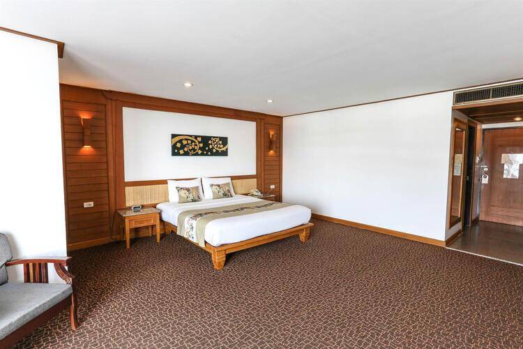 Royal Twins Palace Hotel