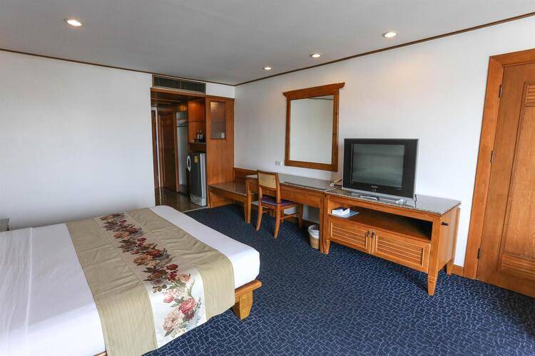 Royal Twins Palace Hotel