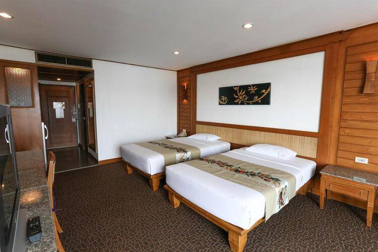 Royal Twins Palace Hotel